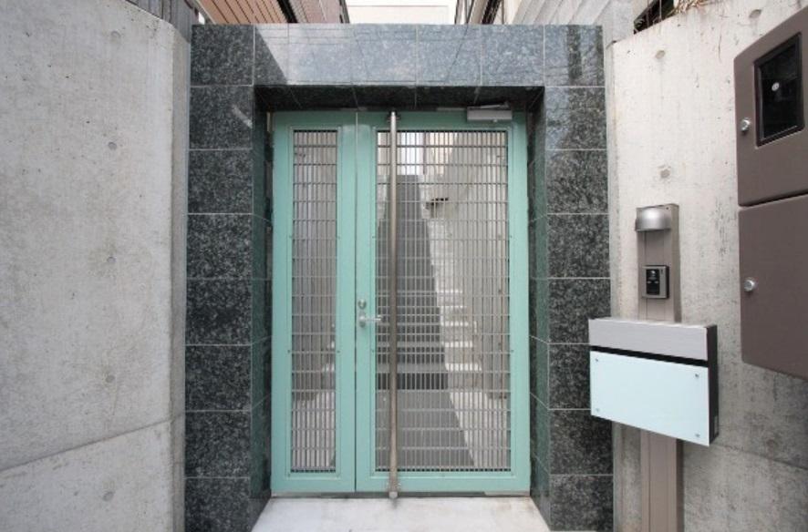 Local appearance photo