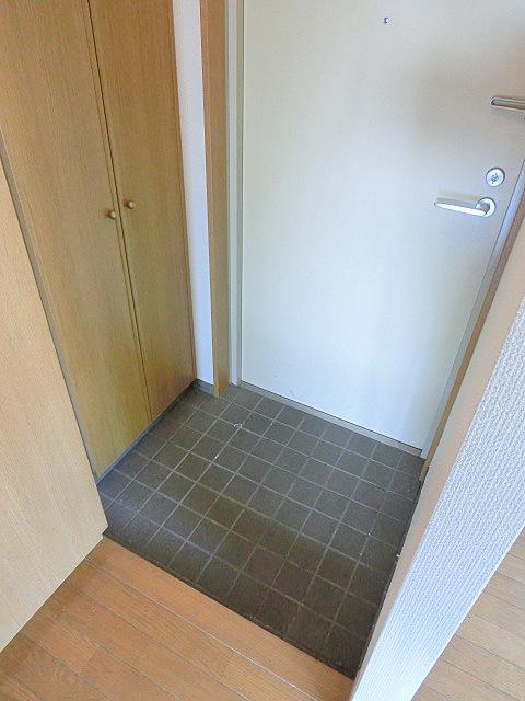 Entrance. Entrance hall