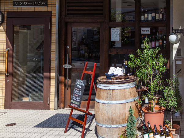 Surrounding environment. Trattoria ・ Corina ・ Piccola (Italian) (about 60m ・ 1-minute walk)