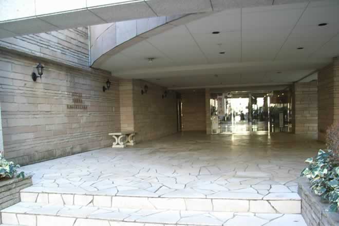 Entrance. Atlas Arena Kagurazaka