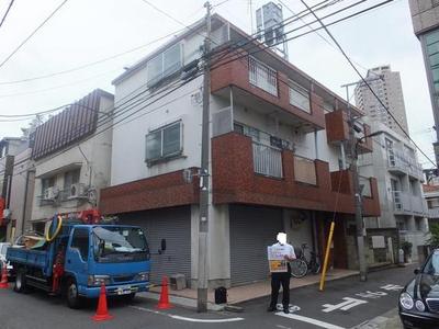 Building appearance. Located in a quiet residential area