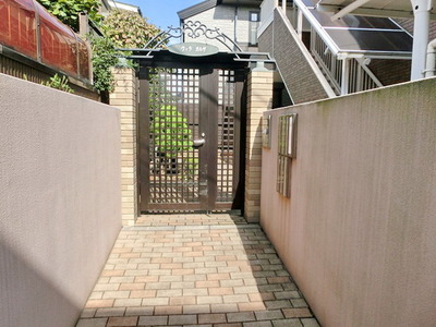 Entrance. reference image