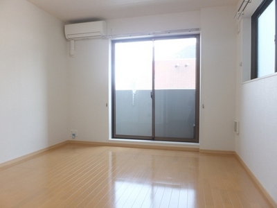 Living and room. reference image