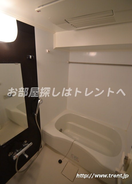 Bath. It is a reference photograph of the fifth floor of 1K type of the same building.