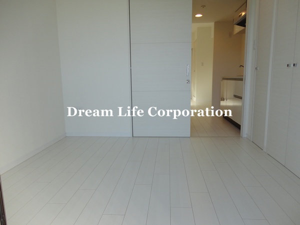 Living and room.  ※ In fact the we use the photos in the same building may be different.