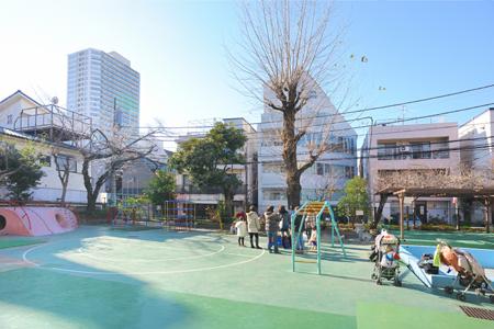 Police station ・ Police box. 1131m to Yotsuya Square