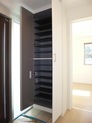 Receipt. Footwear input