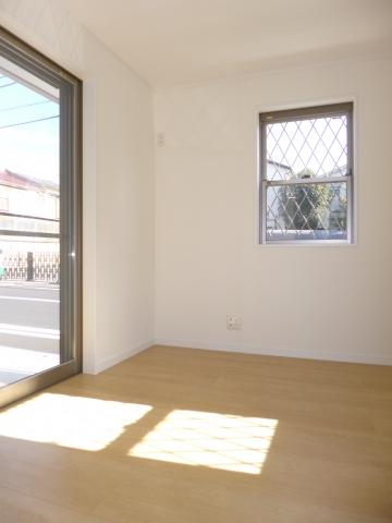 Non-living room. 1st floor