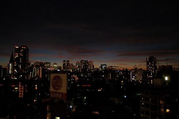 View photos from the dwelling unit. You can admire the Shinjuku from the room