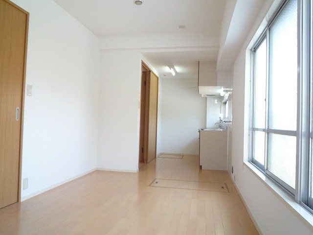 Living and room. LDK10 tatami