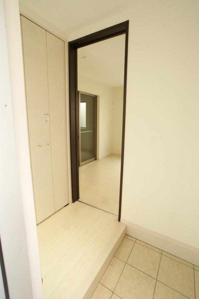 Same specifications photos (Other introspection). It will be the construction example of interior.