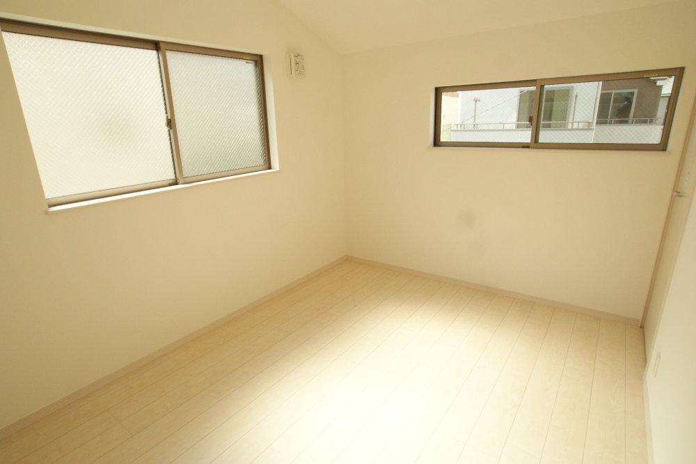 Same specifications photos (Other introspection). It will be the construction example of Western-style.