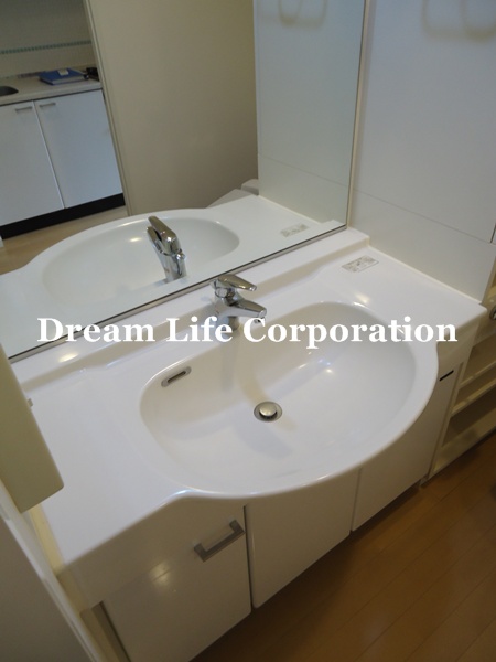 Washroom.  ※ In fact the we use the photos in the same building may be different