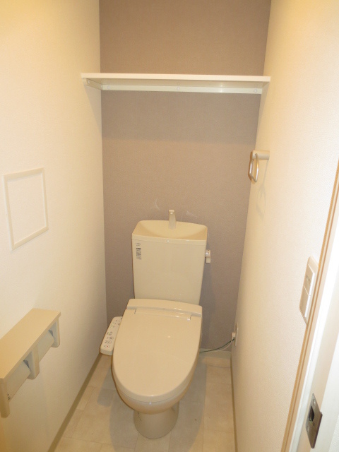 Toilet.  ☆ Toilet of warm water washing heating toilet seat ☆