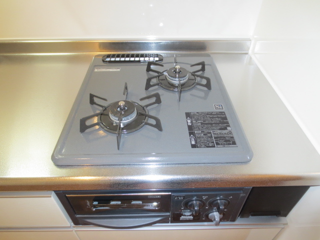 Kitchen.  ☆ With a two-burner stove grill ☆  ※ Inverted type ※