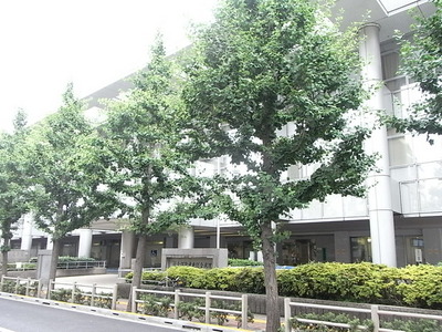 Hospital. 900m until the Social Insurance Central General Hospital (Hospital)