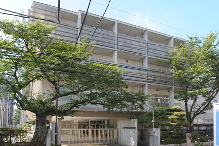 Junior high school. 647m to Nishi Junior High School