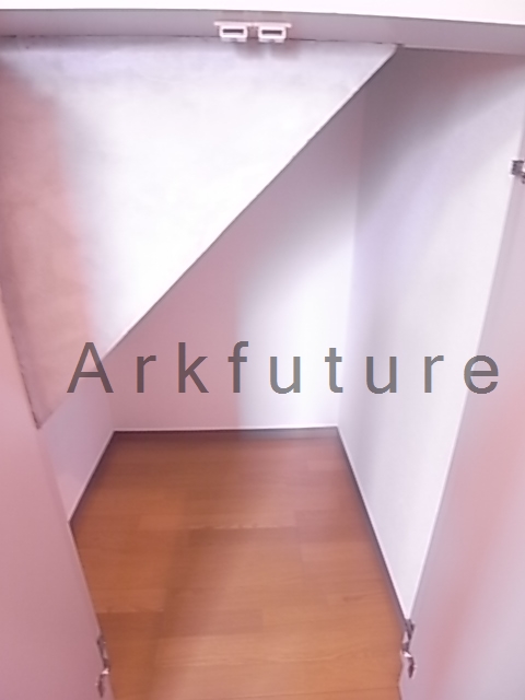 Receipt. That looks good storage to put something cleaning tool