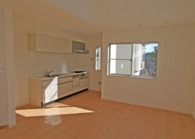 Same specifications photo (kitchen). Example of construction