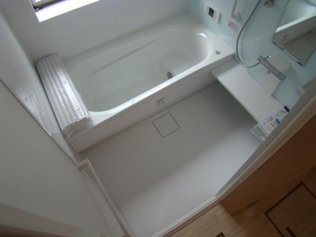 Bathroom. Indoor (12 May 2013) Shooting