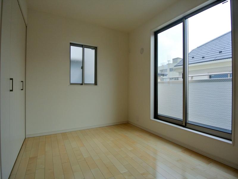 Non-living room. Local (August 2013) Shooting