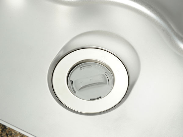 Kitchen.  [Disposer] For quick grinding process the garbage smell is anxious, Kept clean the kitchen, The disposer also garbage disposal become easy as standard equipment.  ※ There is something that can not be part Milling.