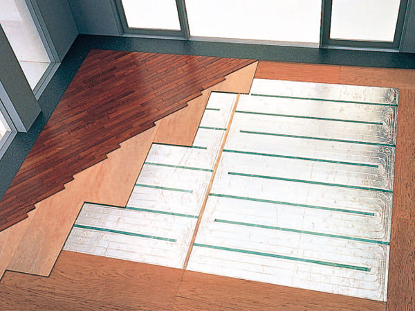 Other.  [TES hot water floor heating] Order to warm up from the feet efficient, Rational and standard equipped with a good hot water floor heating also to health. Clean and without Dust can soar in the warm air, It also prevents drying of the skin. (Same specifications)