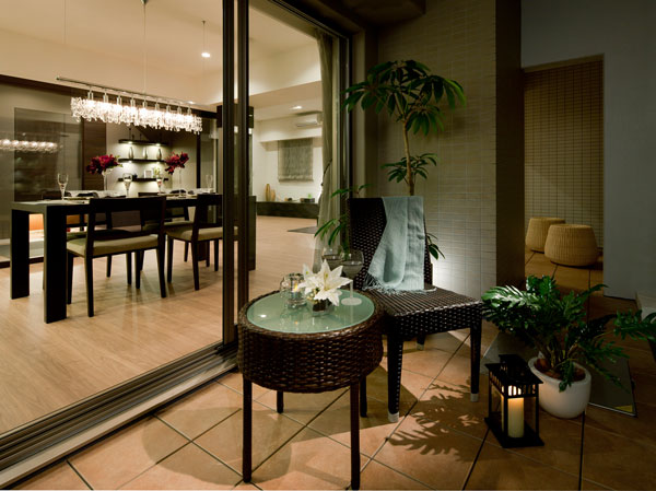 Interior.  [balcony] Coordinated location and, Balcony to ensure a depth of about 2m, which was conceived as a living space of plus α.