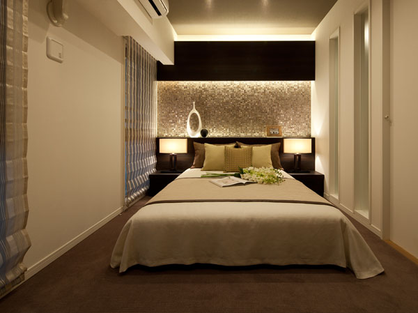 Interior.  [Western-style (1)] Independence and, Western-style high-quality interior is to produce a restful private (1).