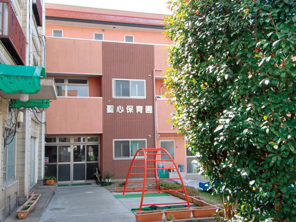 Surrounding environment. Sacred Heart Nursery (3-minute walk / About 210m)