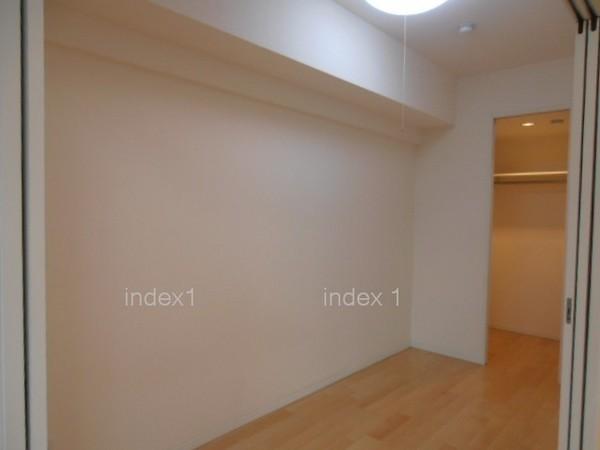Non-living room. Air conditioning installed base in Western part
