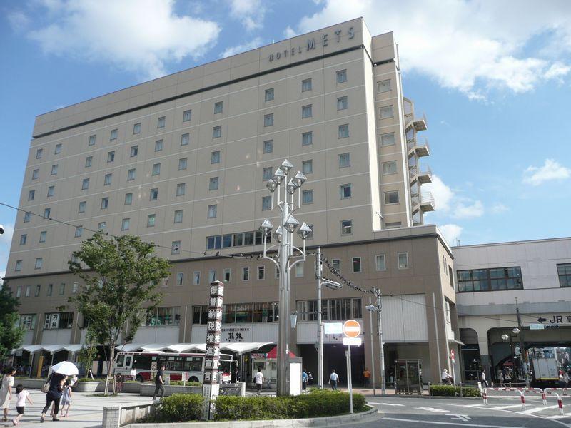 station. 1040m to Koenji Station