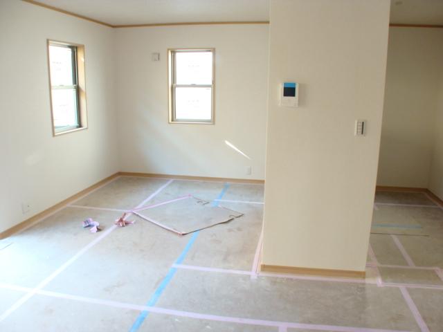 Same specifications photos (living)