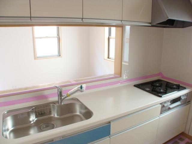 Same specifications photo (kitchen)