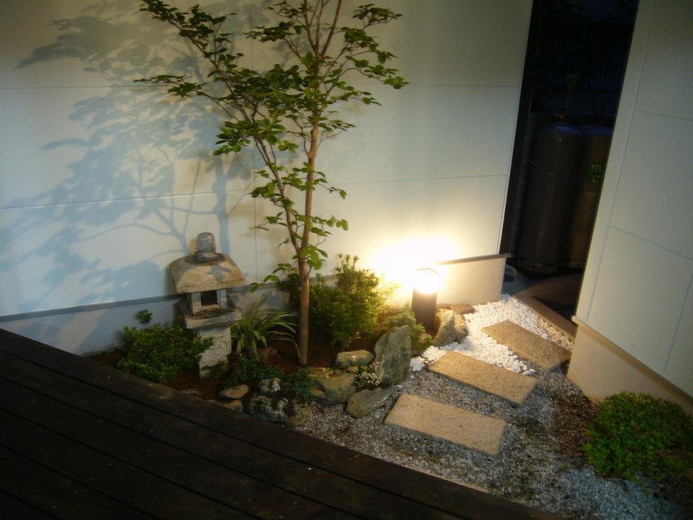 Rendering (appearance). In a quiet appearance of Zenpukuji, Warm light the.