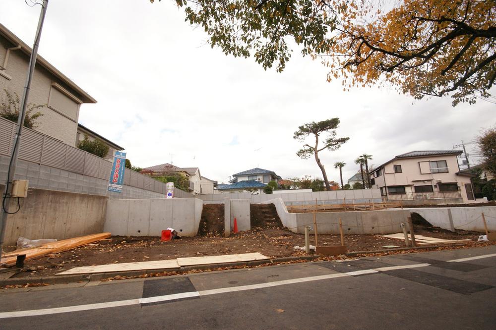 Local appearance photo. local Facing the small road the car street.