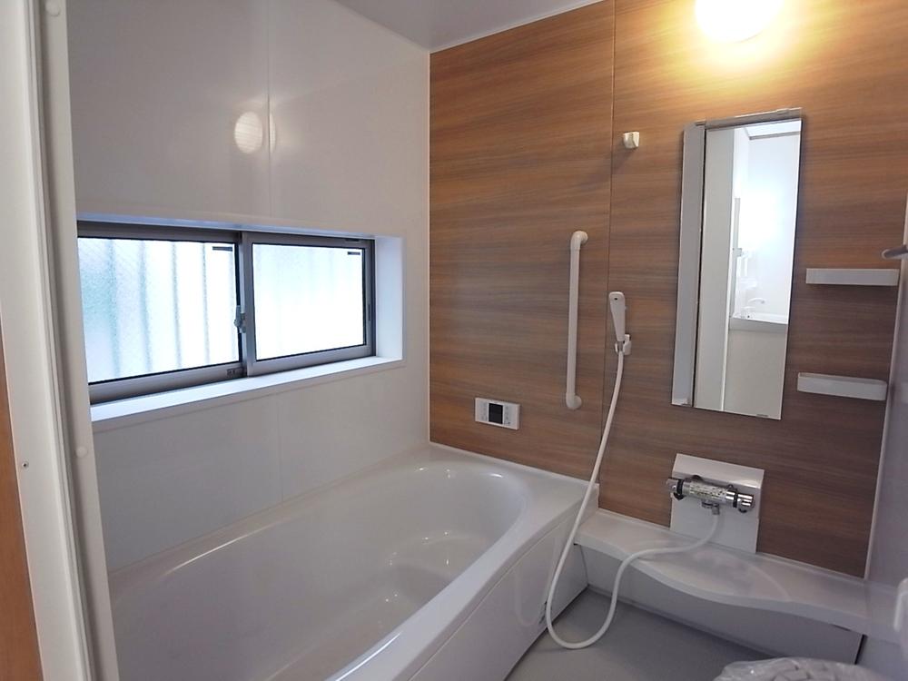 Same specifications photo (bathroom). Bathroom construction cases