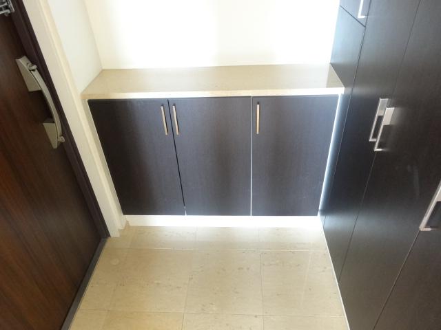 Entrance. July 2013 shooting