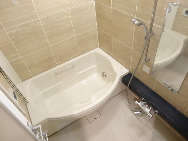 Bathroom. July 2013 shooting