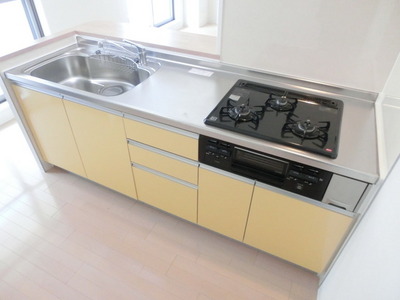 Kitchen. Gas with grill 3-neck system Kitchen.