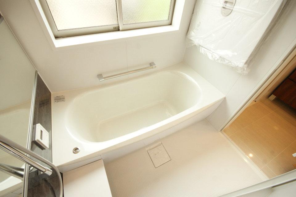 Same specifications photo (bathroom). It will be the construction example of bathroom. It is with heating ventilation dryer.