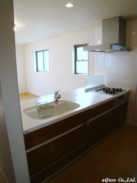 Same specifications photo (kitchen). Same specifications