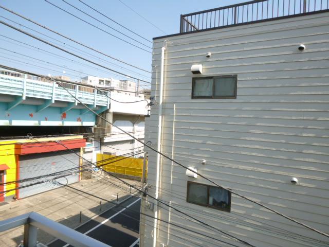 View photos from the dwelling unit. View from the site (October 2013) Shooting