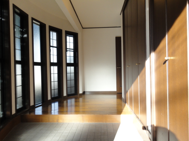 Junior high school. 1150m to Suginami Ward pine tree junior high school (junior high school)