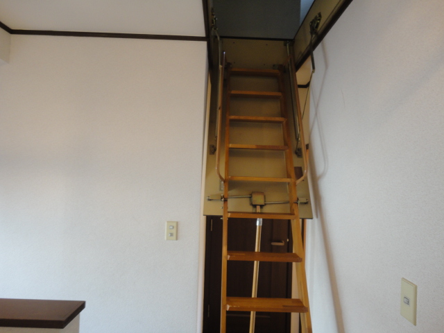 Primary school. 518m to Suginami Ward Hamadayama elementary school (elementary school)