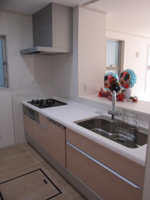 Kitchen. B Building Kitchen