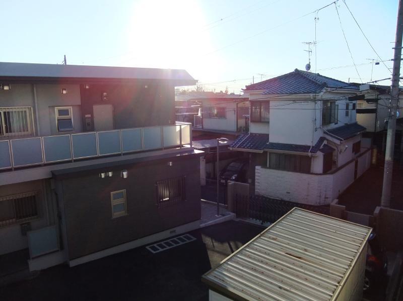 View photos from the local. Local (12 May 2013) Shooting