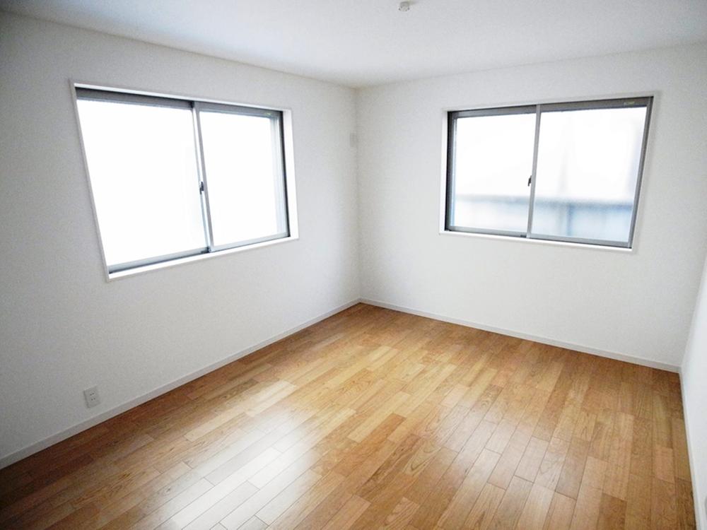 Non-living room. Indoor (11 May 2013) Shooting