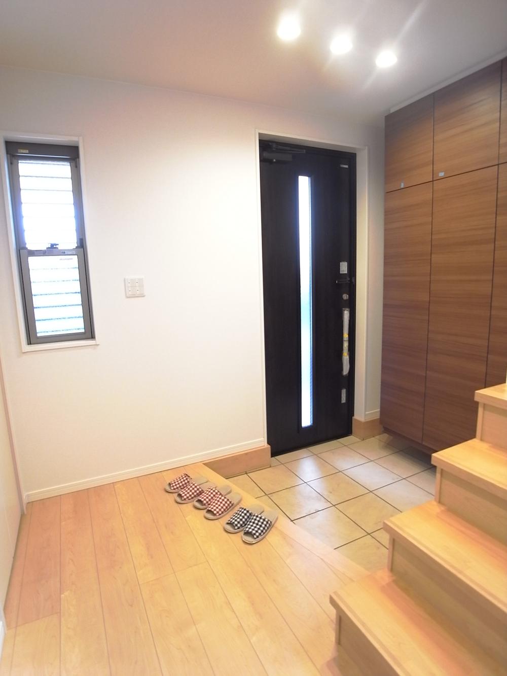 Same specifications photos (Other introspection)