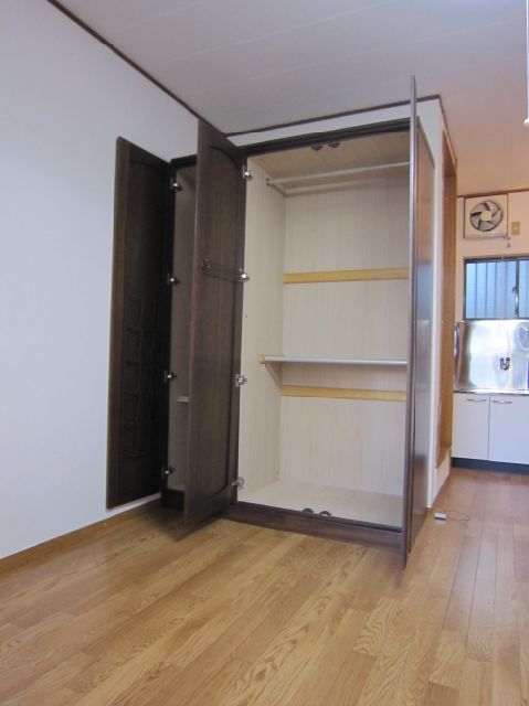 Receipt. Large storage with.